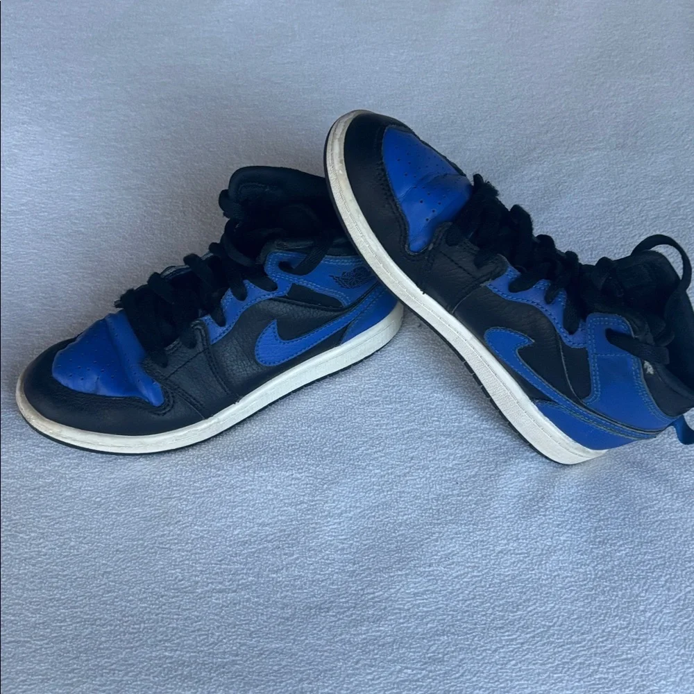 Kids Size 2Y, Nike Jordan 1s, Black and Blue Mid-Top Sneakers - Picture 7 of 8
